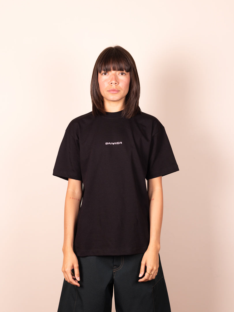 Building moment black tee