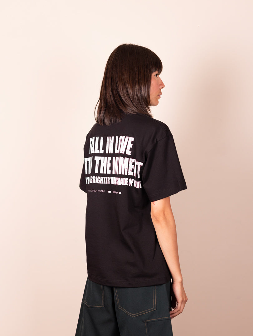 Fall in love black tee