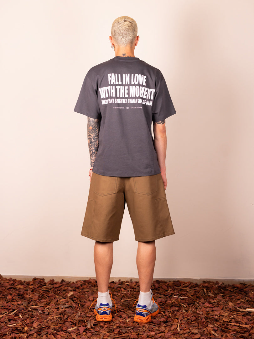 Fall in love asphalt tee