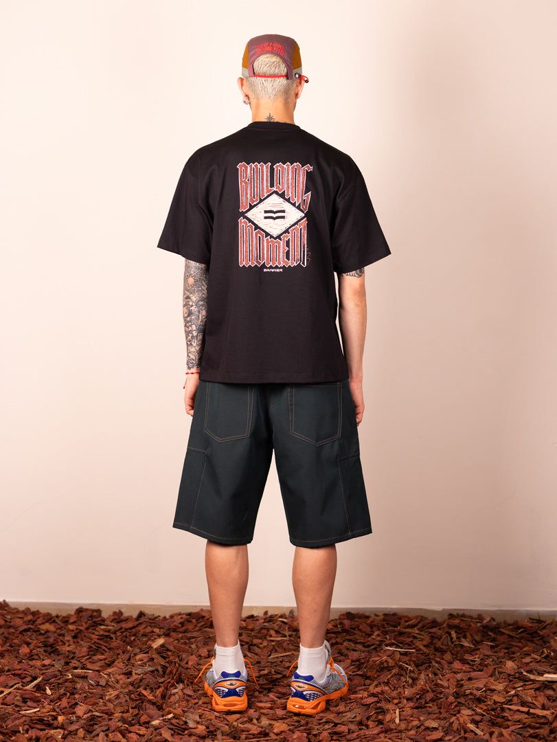 Building moment black tee