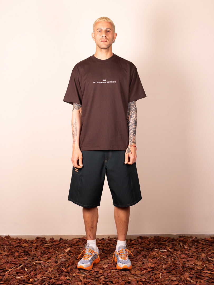 Fall in love bark tee